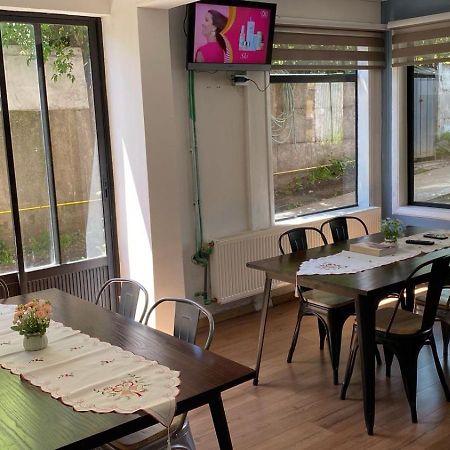 Hostal Sur Y Magia Coyhaique Exteriör bild