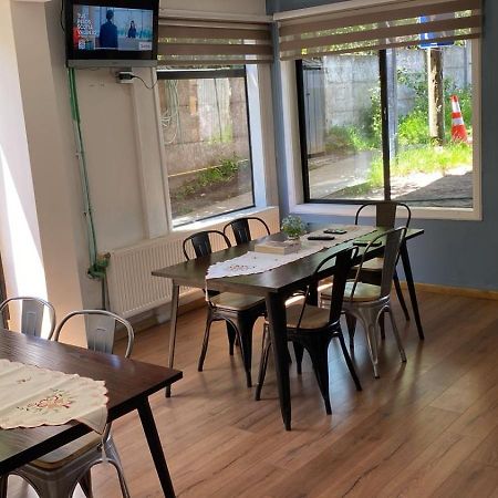 Hostal Sur Y Magia Coyhaique Exteriör bild